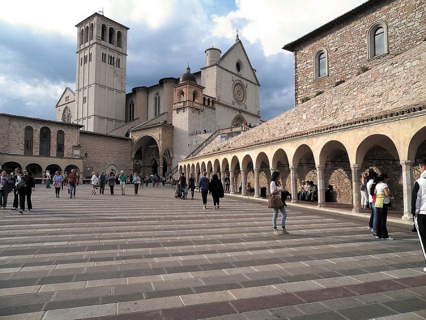 ASSISI   