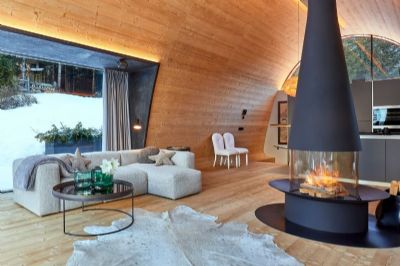 DE LUXE CHALET IN THE DOLOMITES