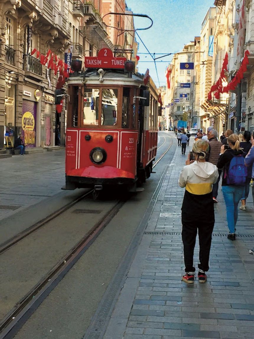 ISTANBUL ON TOUR