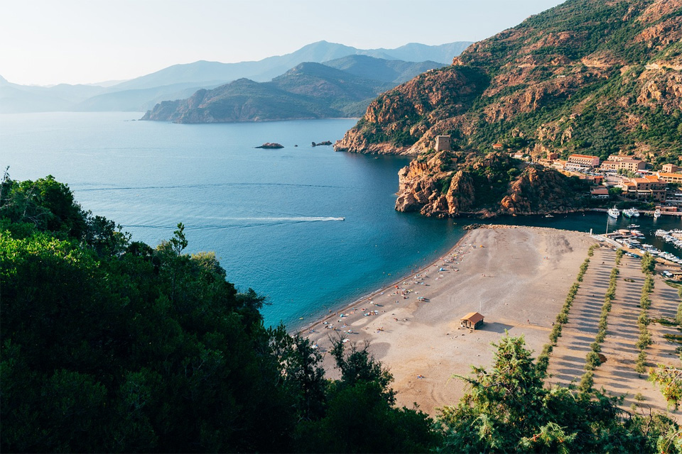 cat321/dom3/lang1/img1/450-CORSICA.jpg